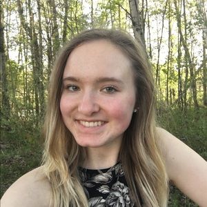 Meet your Posher, Hailey